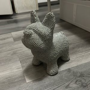 Dog statue🐾